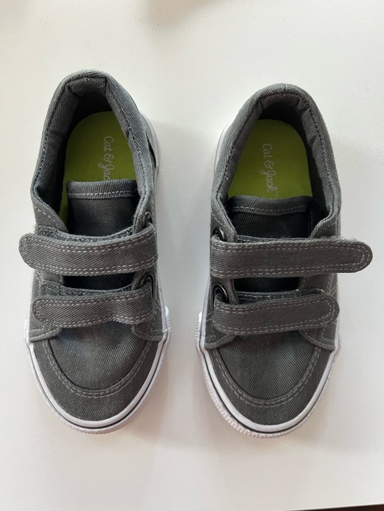 Cat & Jack Other - Cat & Jack Gray size 7 Velcro Canvas Sneakers